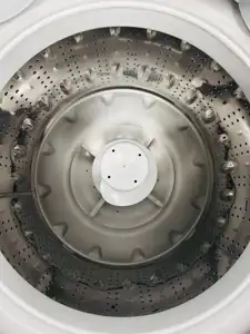 Used Insignia 27″ Top Load Washer and Dryer NS-TWM41WH8A, NS-FDRE67WH8A-C For Sale